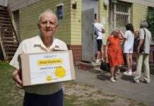 Фонд Ахметова передав продуктові набори до Кіровоградської області