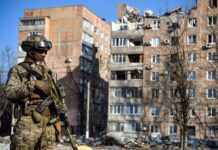 Росії не вистачає сил утримати Херсон, на півдні зростає український опір, – CNN