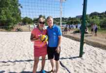 У Кам’янському з’явився новий майданчик для гри у волейбол