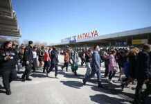 Скільки українських біженців перебувають у Туреччині: посол України назвав цифру