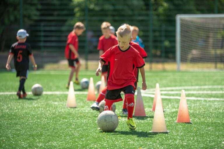 Які спортивні секції працюють для дітей у Кам’янському