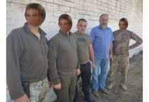 Представники влади Камʼянського передали бійцям 93 бригади ЗСУ продукти, засоби гігієни та теплі речі