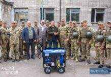 В Кам’янському зенітникам подарували потужний генератор