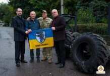 Військові 93-ї ОМБ отримали вантажні шини для спецтехніки