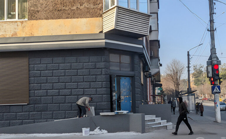 В стоматологічній лікарні на проспекті Шевченка продовжуються ремонтні роботи