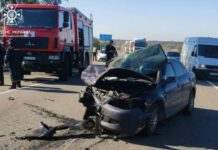 Один загинув та 5 травмовані: В Криворізькому районі на Дніпропетровщині зіткнулись 3 автівки