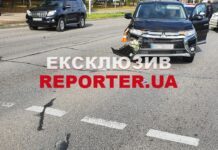 В Дніпрі на Набережній перемоги сталася ДТП через непрацюючий світлофор: постраждала 5-місячна дитина та водійка