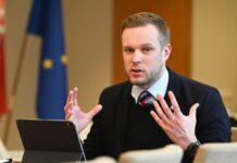 Литва закликала організувати військовий супровід суднам з українським зерном