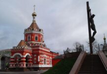 У Кам’янському хлопець-сирота обдурив чоловіка та виманив у нього майже 15 тис грн. «на храм»