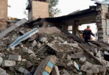 Під час обстрілу Миколаєва ракета потрапила до рятувальної човникової станції: є жертва