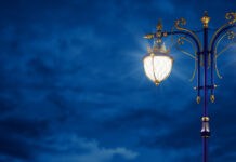 З 1 листопада в Кам’янському на дві години будуть вмикати вуличне освітлення