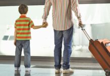 В Украине предложили легальный способ выезда мужчин за границу