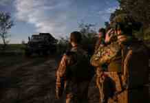 Усе розбито вщент. Гайдай показав евакуацію останніх жителів Стельмахівки