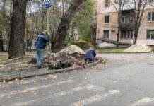 У центрі Кам’янського міняють кабель, що забезпечує рух трамваїв за маршрутом №2