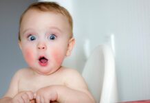 У Кам’янському батькам маленьких дітей безкоштовно видаватимуть суміш для годування