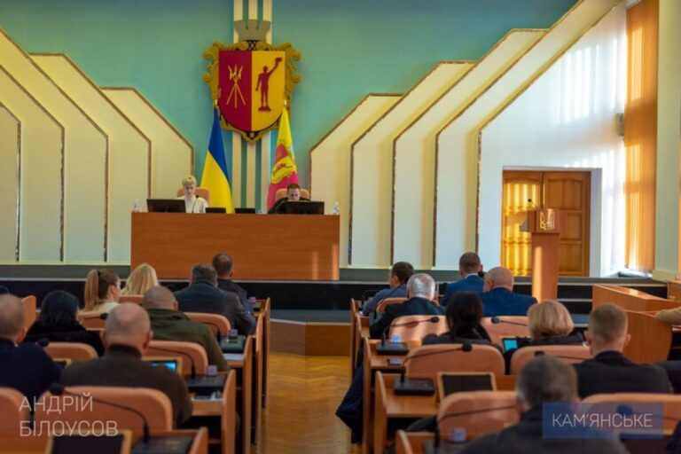 Чергове засідання Кам’янської міськради: бюджет-2023, облаштування свердловин і підтримка критичної інфраструктури