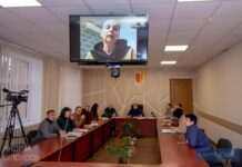 Міський голова Кам’янського разом із представниками комунальних служб провів черговий прийом громадян