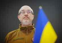 Резніков про терміни передачі Україні винищувачів: це питання одного-двох місяців