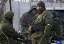 Окупанти погрожують звільнити з роботи всіх бюджетників, які не отримають паспорт РФ, – Генштаб