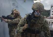 Українські воїни відбили близько 70 атак на п’ятьох напрямках і знищили гелікоптер росіян, – Генштаб