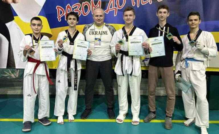 Кам’янські тхеквондисти завоювали 25 медалей на Кубку України