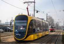 На трамвайному маршруті №33 відремонтовано колії та випущено нові вагони “Татра-Юг”, – Кличко