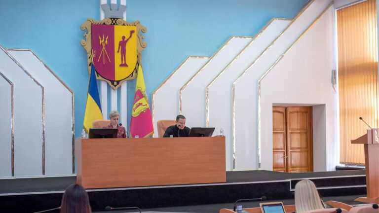 У Кам’янському на черговій сесії міськради було прийнято декілька важливих рішень: деталі