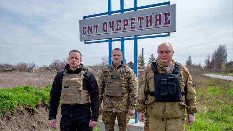 Бійці на сході отримали квадракоптери та смаколики від Камʼянського