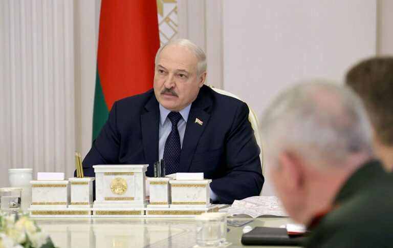 “Звезти до купи та знищити”. Лукашенко прикинувся противником ядерної зброї