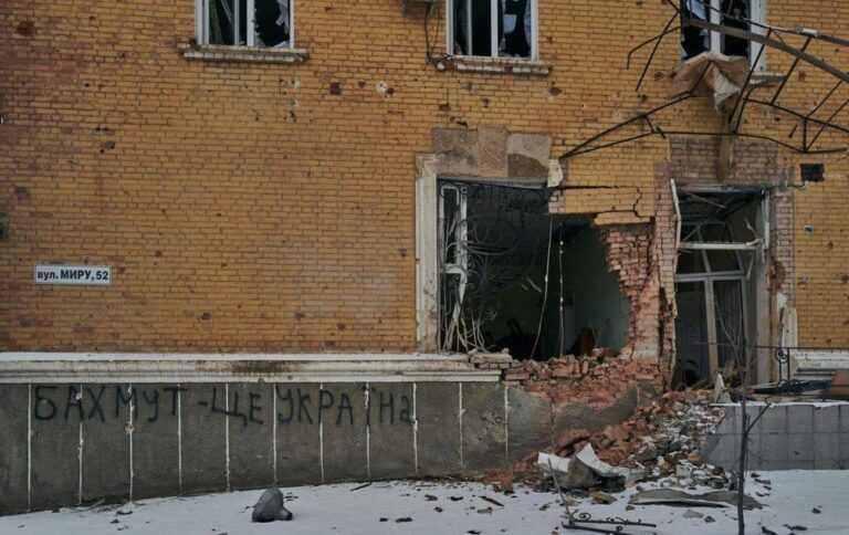 РФ розповсюджує фейки, щоб вплинути на ситуацію в районі Бахмута, – Маляр