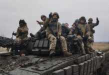 Росіяни безуспішно наступають, а ЗСУ завдали 8 ударів по районах їх зосередження, – Генштаб