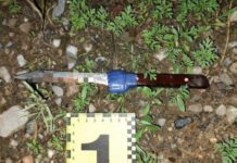 Побив та порізав ножем колишню: поліцейські Дніпра затримали нападника