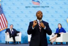 США: сенатор-республіканець Тім Скотт висунув свою кандидатуру на виборах 2024 року