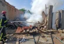 Окупанти атакували Гуляйполе, поранено двох жінок. Їх дістали з-під завалів