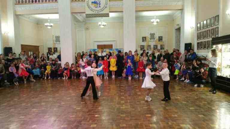 У Кам’янському пройшов фестиваль з танців “Зірковий шлях”