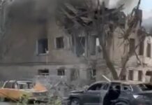 Володимир Зеленський: унаслідок ракетного удару по Дніпру одна людина загинула, 15 поранено