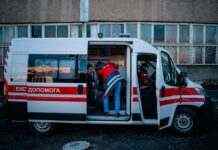 Зранку росіяни атакували Херсон та село Михайлівка з артилерії: є поранені