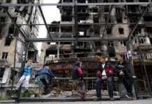 У Маріуполі росіяни почали перевіряти дітей на причетність до партизанського руху