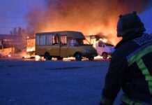 У Херсоні через нічний обстріл росіян згоріло десять маршруток