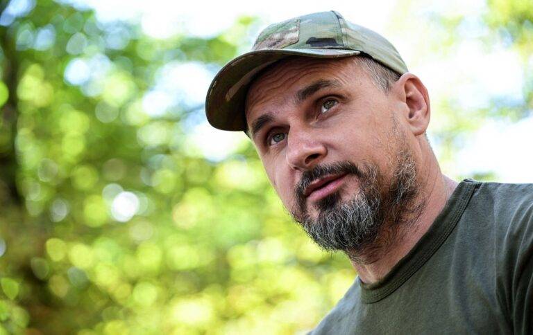 Режисер Сенцов отримав контузію на фронті