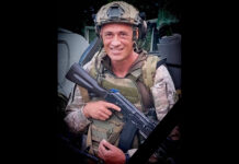 Кам’янське попрощалося із захисником України – солдатом Денисом Корнієнко