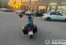У Запоріжжі мотоцикліст збив 3-річну дитину: поліція розшукує свідків