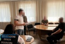 У Дніпрі затримано начальника виправної колонії за отримання хабара 100 тисяч гривень