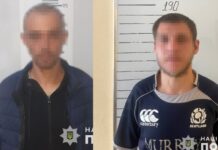 Запорізькі поліцейські викрили 2 шахраїв, які обманом заволоділи мобільними телефонами містян
