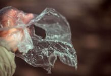 У Нікополі 17-річний юнак задушив себе пакетом: деталі