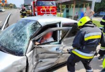 ДТП між вантажівкою та ВАЗ у Павлограді: рятувальники деблокували травмованого водія