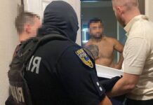 У Дніпрі затримано кураторів шахрайських «сall-центрів», які ошукували громадян Латвії