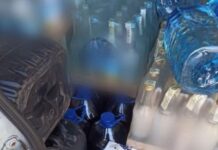 Криворізькі патрульні виявили автомобіль, який перевозив ємності з алкогольними напоями без відповідних документів