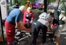 На пожежі у центрі Дніпра врятували 76-річну власницю квартири