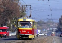 У Дніпрі чотири трамваї на два тижні змінять маршрути: подробиці